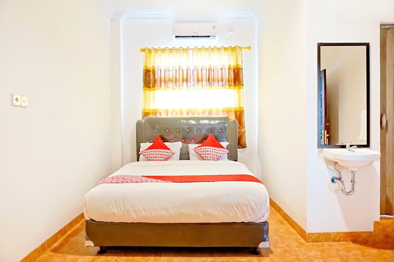 Oyo 694 Khasanah Residence Pekanbaru Ngoại thất bức ảnh